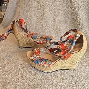 Women's UGG Lucianna Espadrille Wedge Platform Sandals Santorini Multicolor Sz 9